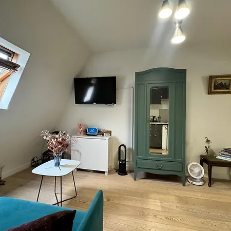 Cosy Studio 5 Minutes Tour Eiffel-3